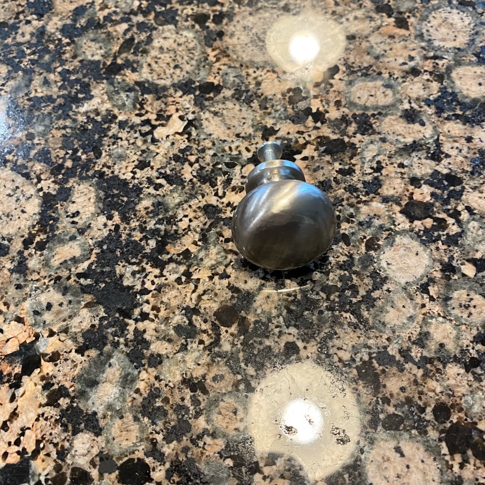 37 Brushed Nickle knobs - Picture 3 of 3